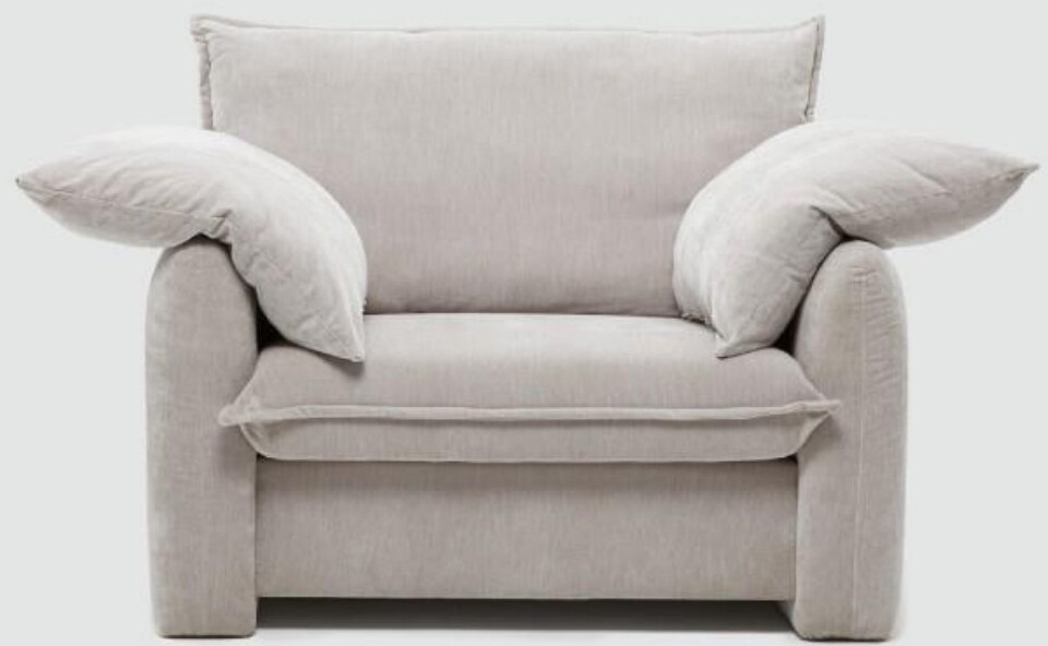 White round cushioned chair